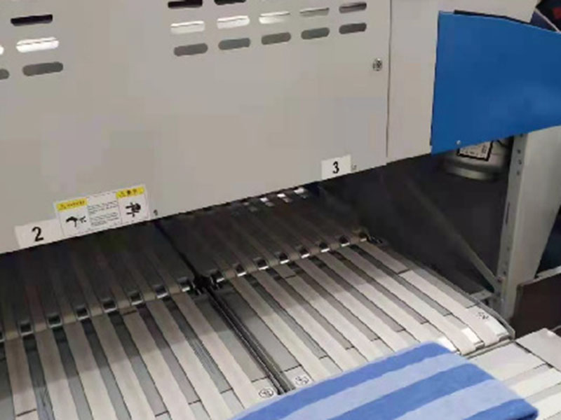 闽侯巾类折叠机-01